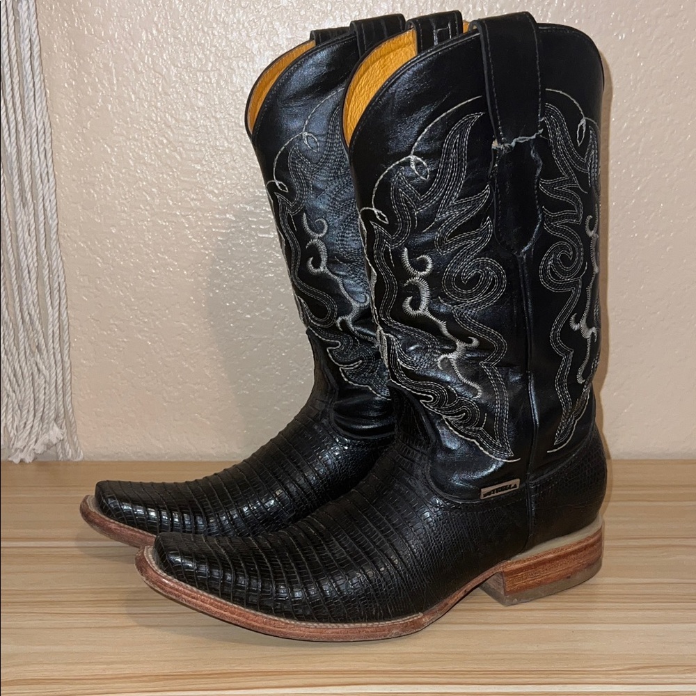 Black Leather Western Boots